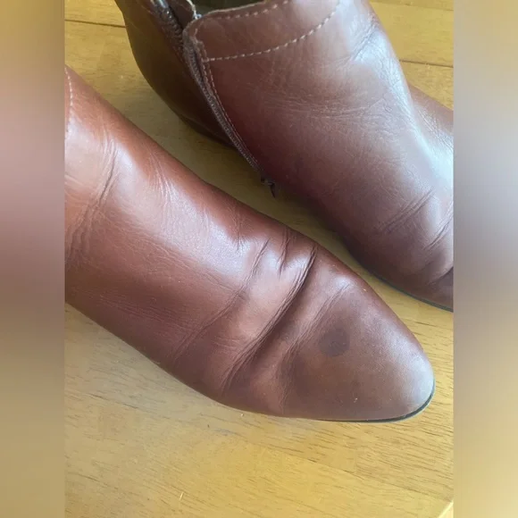 Brown leather naturalizer ankle booties - Picture 4 of 12
